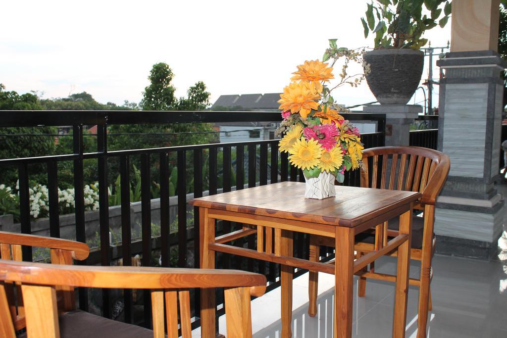 Wijaya Guesthouse Canggu  Exterior photo